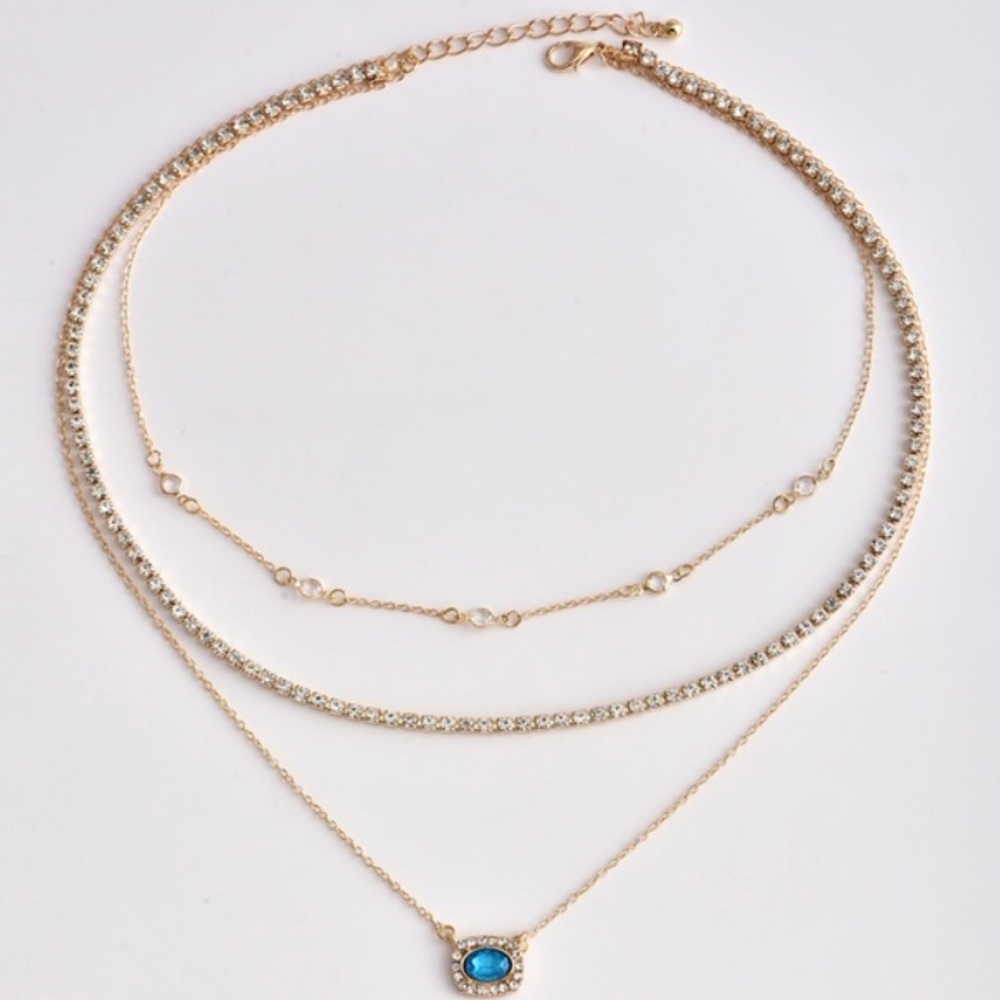 LAST ONE! NWT Blue gem style layered necklace - Picture 2 of 3